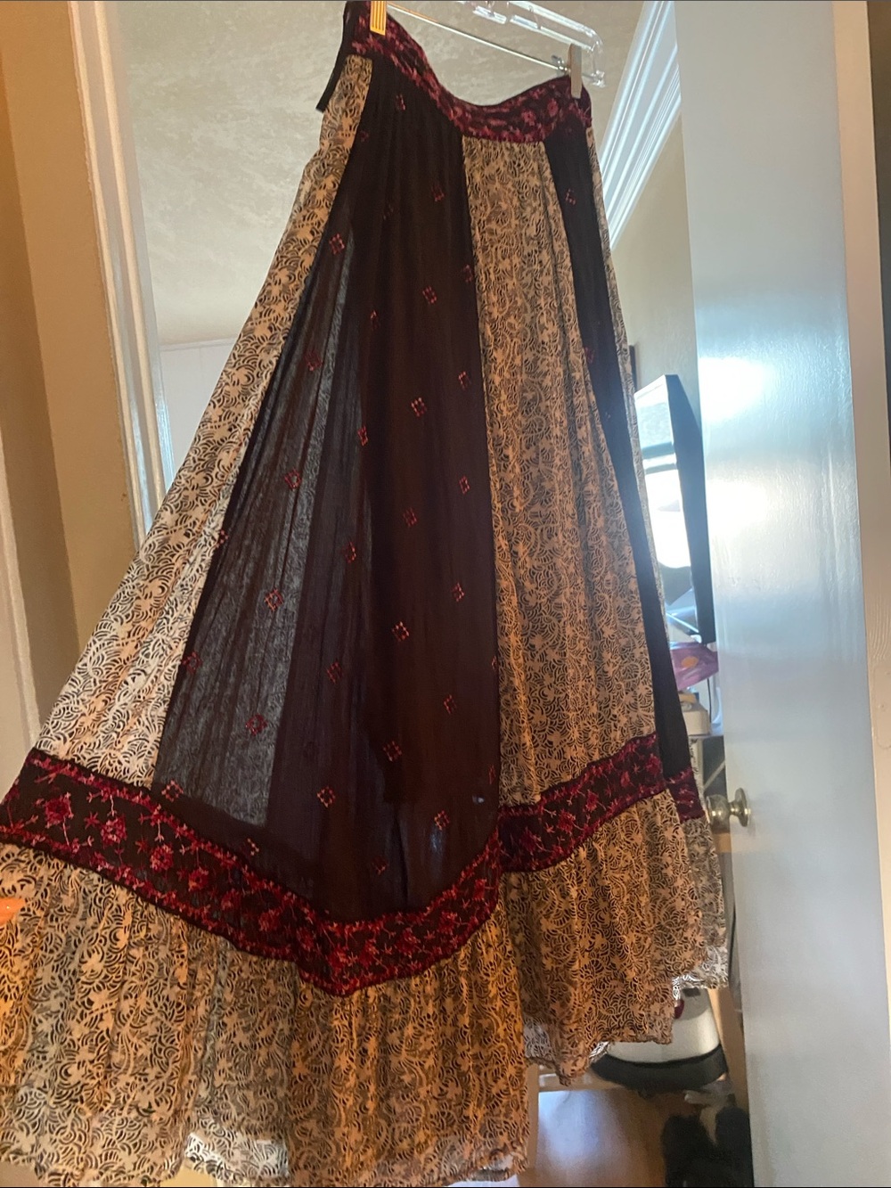 FREE PEOPLE PEASANT SKIRT SIZE SMALL